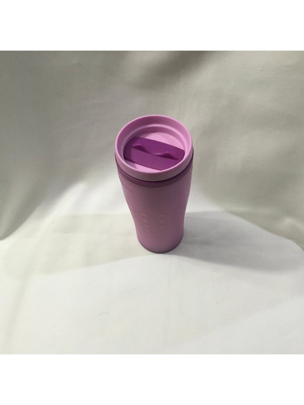 Tupperware Insulated Travel Mug 16oz Purple Pink 4771 No Spill Drink Lid Tumbler